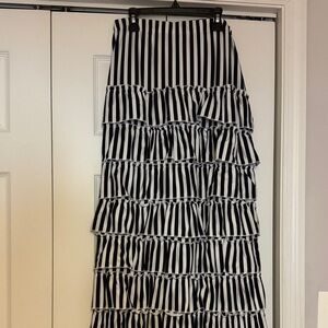 Elegant Black and White Tiered Maxi Skirt